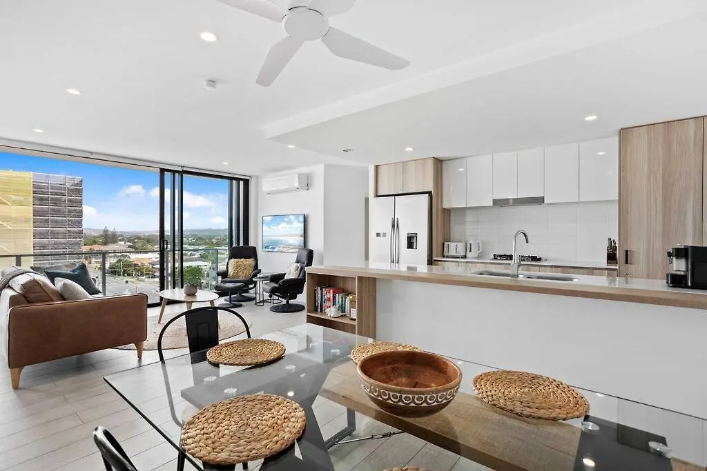 Ocean View Luxury In Periscope Apartment Gold Coast